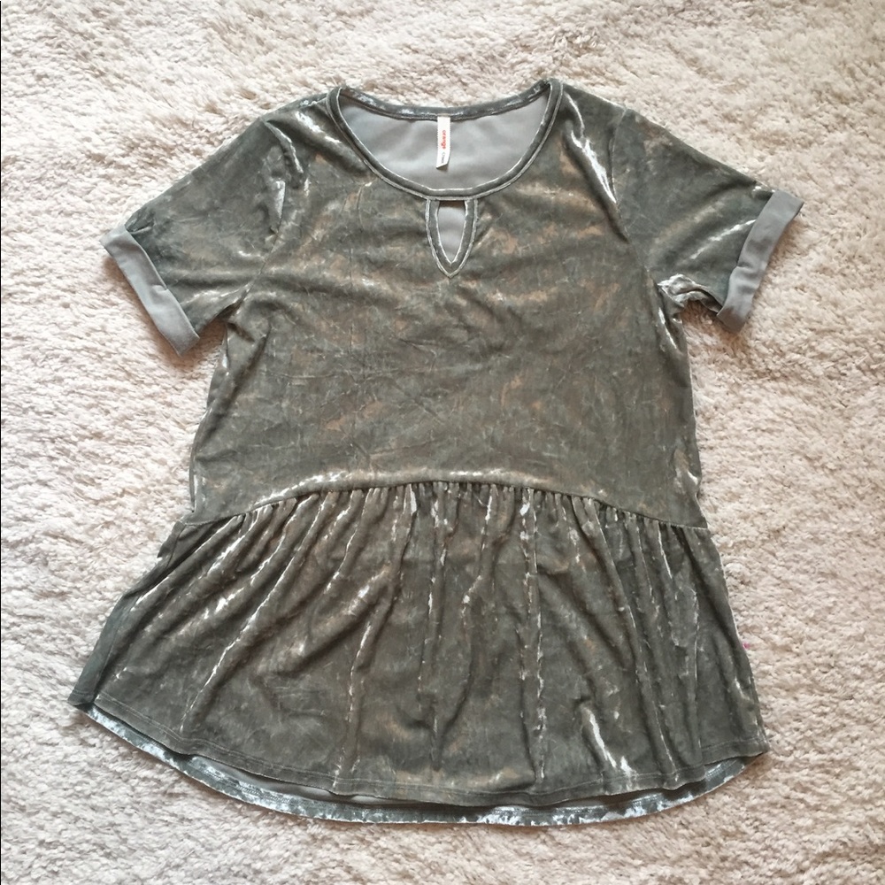 Velvet peplum top (NWOT)